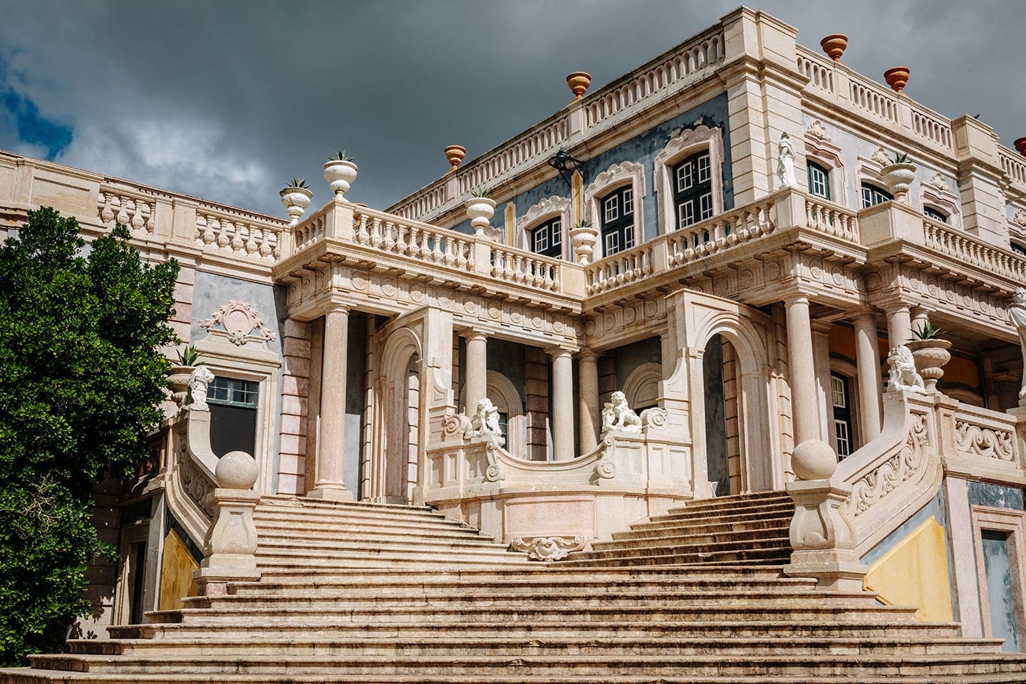 Parques De Sintra Palacio De Queluz Image 01