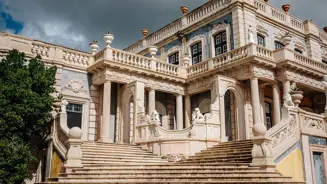 Parques De Sintra Palacio De Queluz Image 01