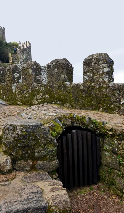 Parques De Sintra Castelo Dos Mouros Porta Traicao
