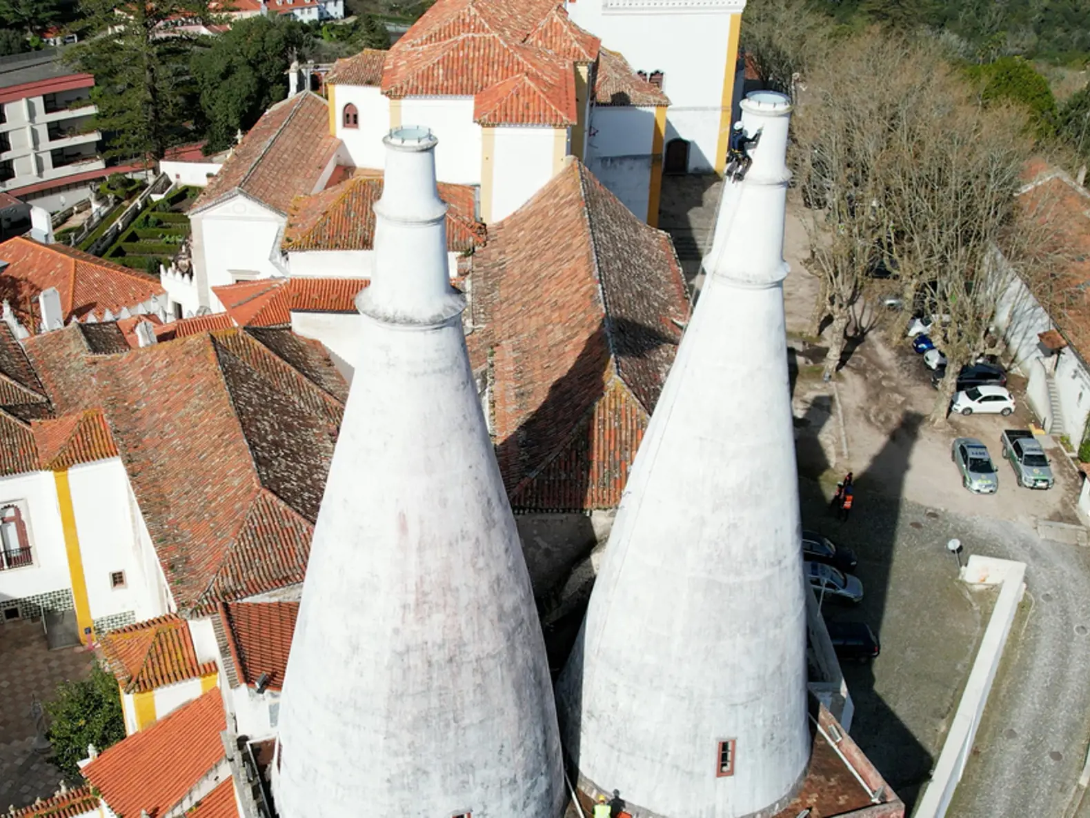 Chaminés do Palácio Nacional de Sintra com projeto de restauro em Curso Chaminés do Palácio Nacional de Sintra com projeto de restauro em Curso