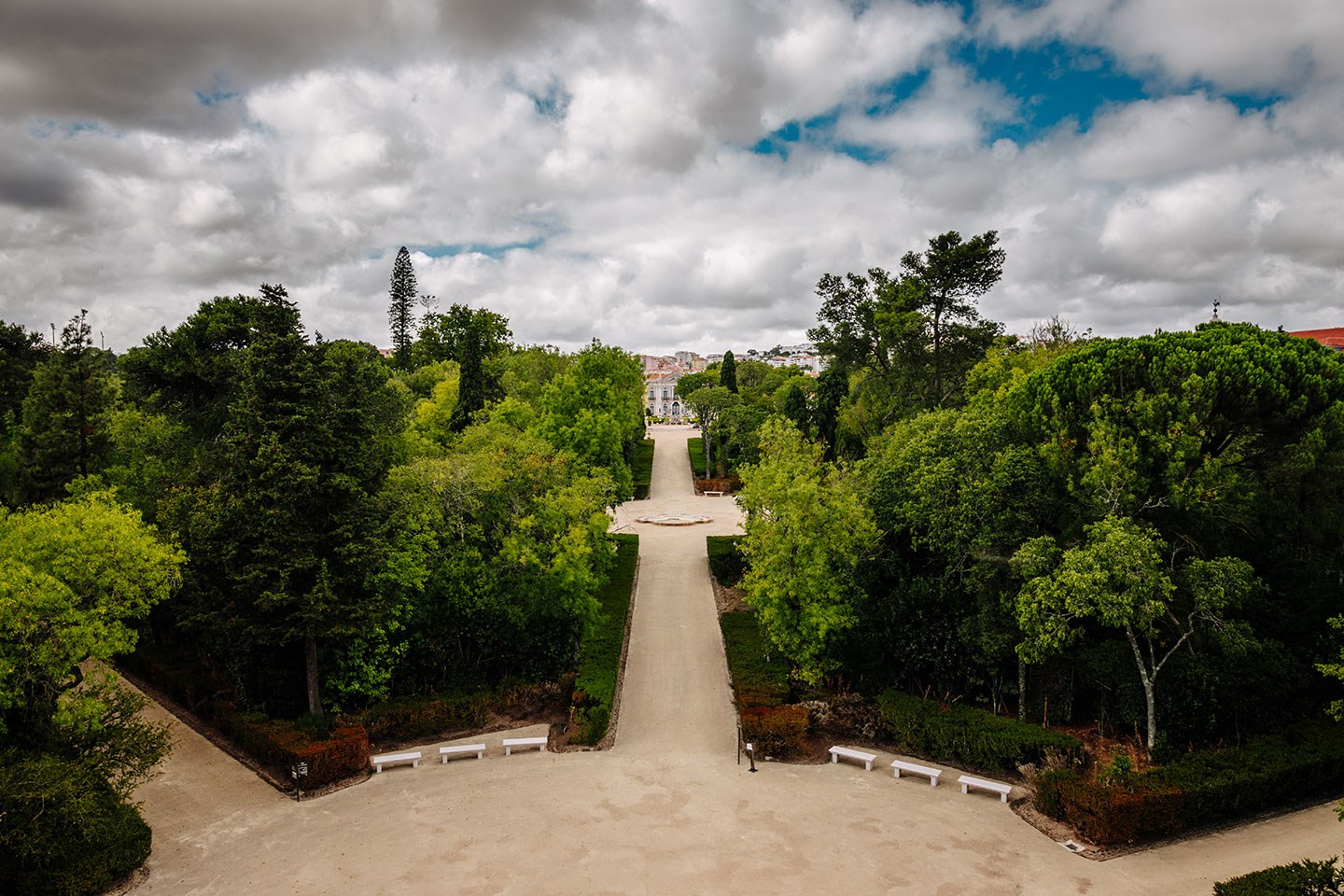 Parques De Sintra Palacio De Queluz Image 05