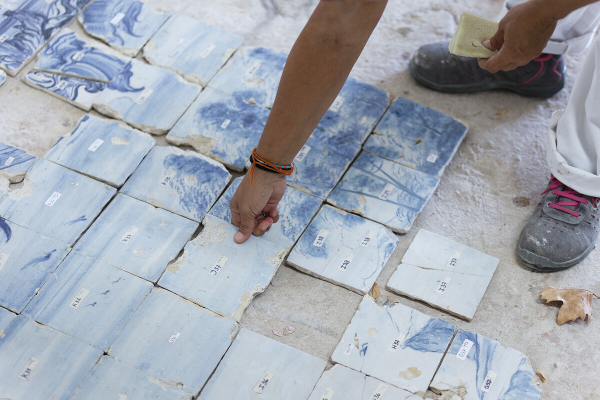 6 0014 Canalazulejos Preparação PNQ Emigus Bx