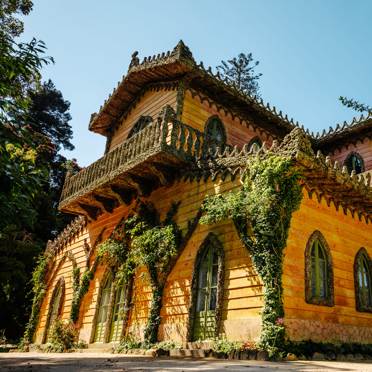 ROTEIROS TURÍSTICOS E CULTURAIS AO “CHALET DA CONDESSA”