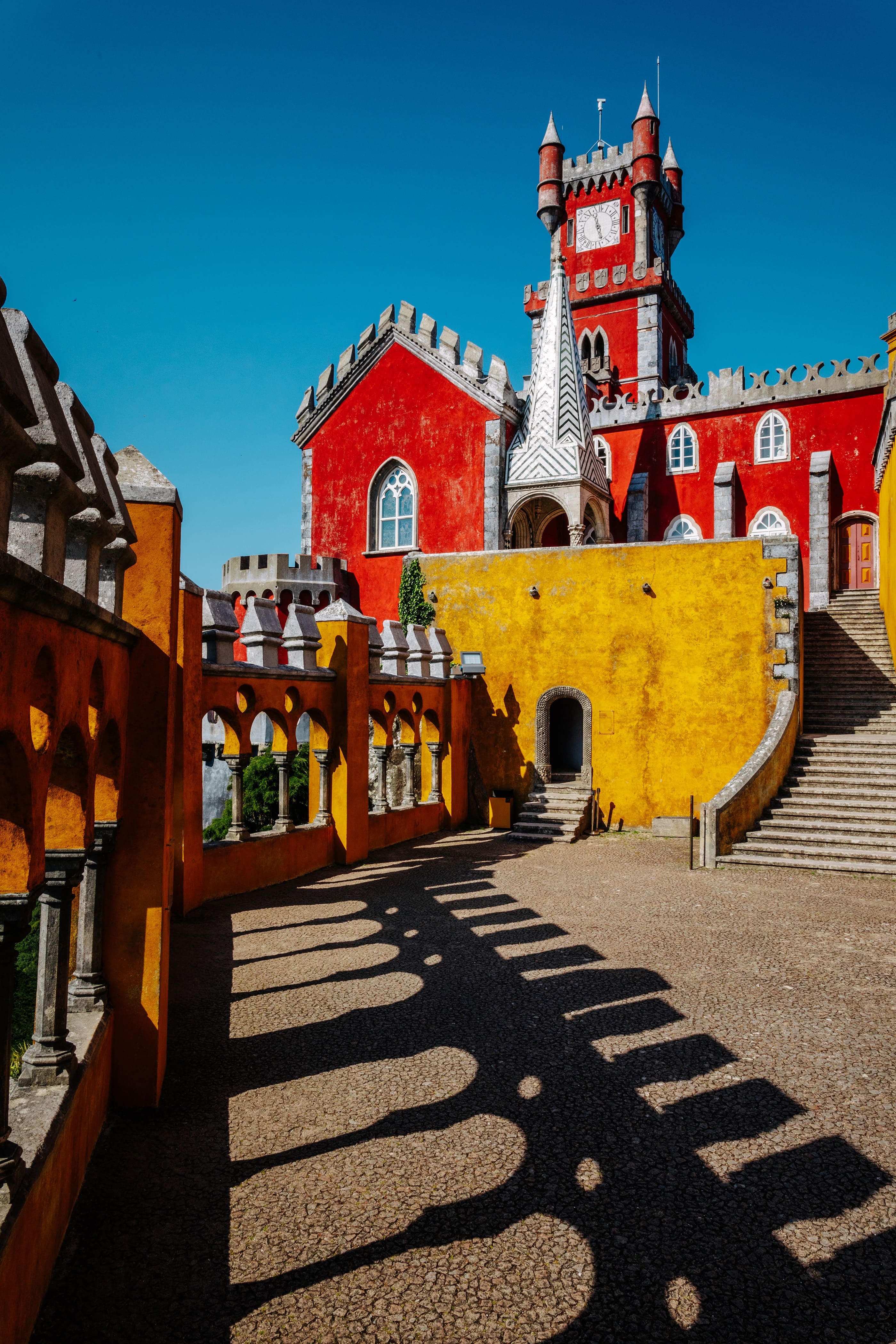 Parques De Sintra Parque E Palacio Da Pena Patio Arcos