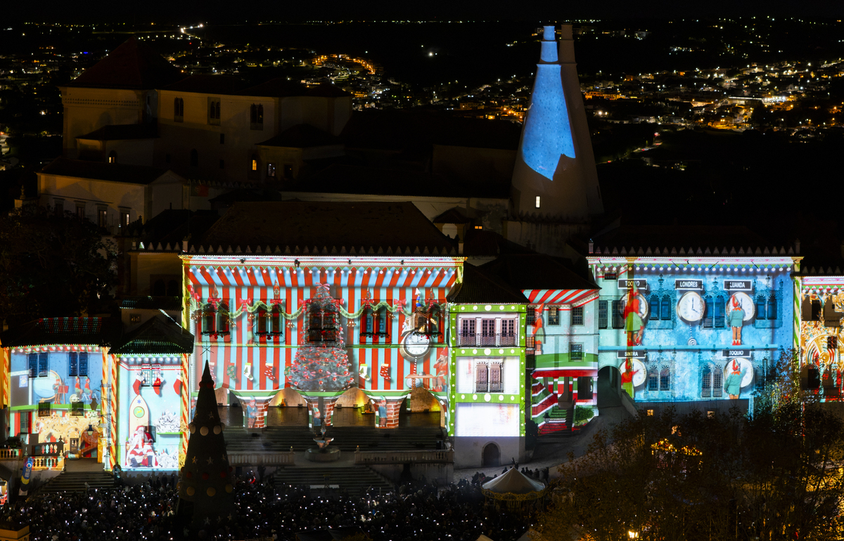 Video Mapping A Incrivel Fabrica De Natal Palacio Nac Sintra Creditos PSML EMIGUS Bx
